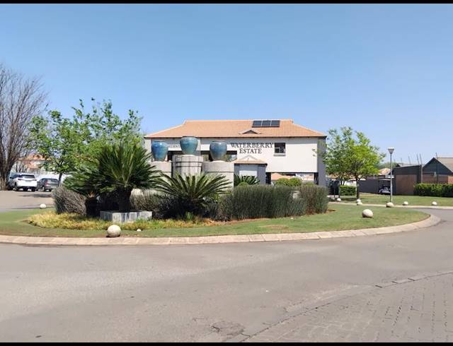 2 BEDROOM PROPERTY TO RENT IN DIE BULT